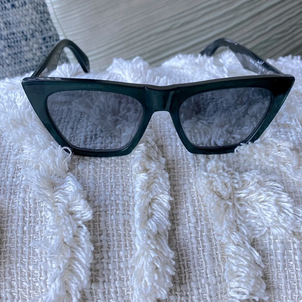 Rag and Bone Cat Eye Sunglasses - Picture 2 of 7